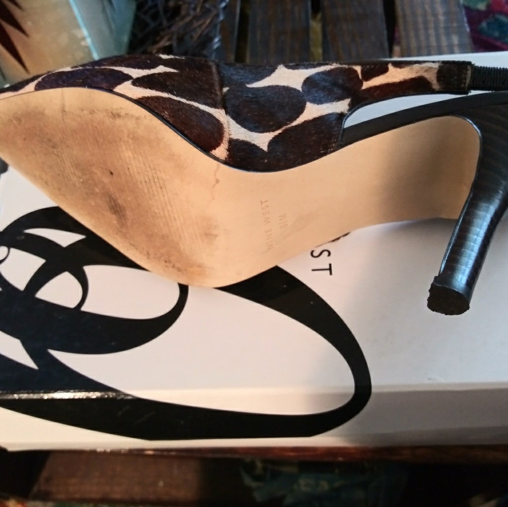 Pumps - Picture 3 of 4